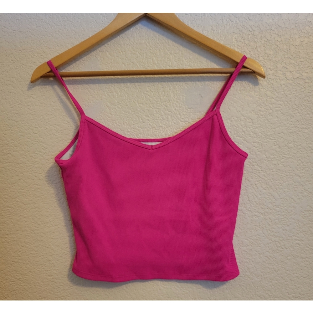 Womens Gap size M athletic top pink color
